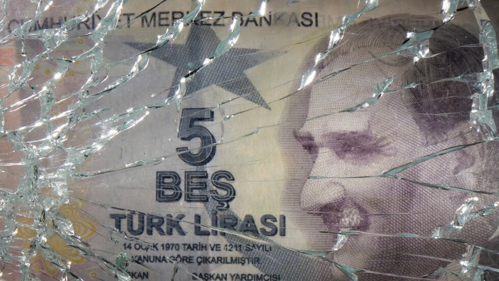 تصريح أردوغان يقود سعر الليرة التركية للانهيار مقابل الدولار الأميركي