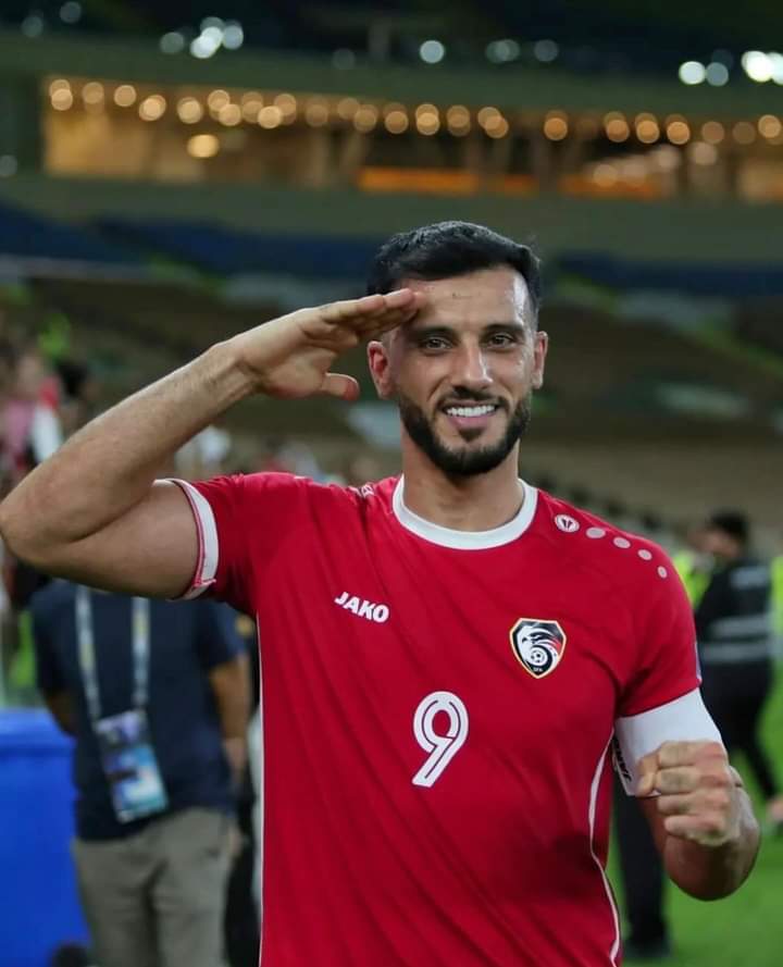 رسمياً .. عودة عمر السومة للعب مع منتخب سوريا لكرة القدم