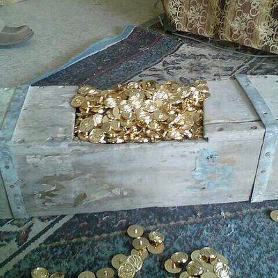 استخدم الدابة لحراثة الأرض ليكتشف صناديق من الذهب ..هل تعرف قصة الفلاح السوري الذي أصبح من الاثرياء؟